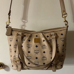 MCM Visetos crossbody/satchel EUC